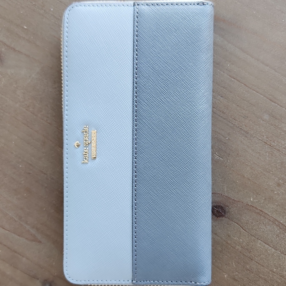NWT Kate Spade Two-Tone Gray Wallet